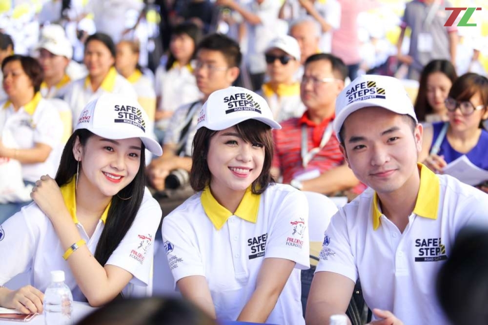 May áo thun đồng phục tại Long An