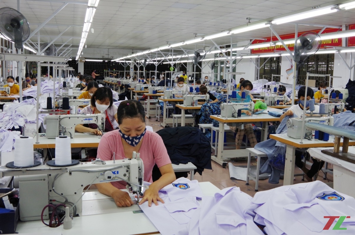 May Đồng Phục Quận 12 Uy Tín, Giá Gốc Tận Xưởng May Đồng Phục Quận 12 Uy Tín, Giá Gốc Tận Xưởng